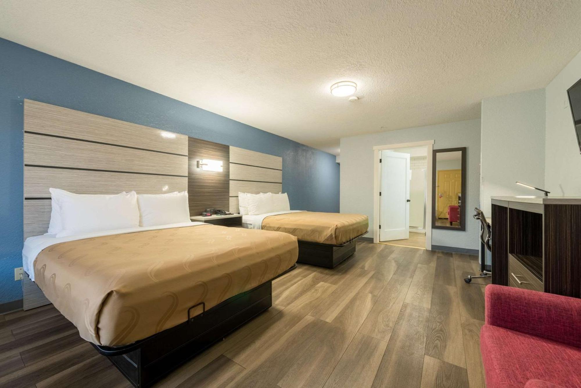 Quality Inn & Suites Manitou Springs At Pikes Peak Exterior photo