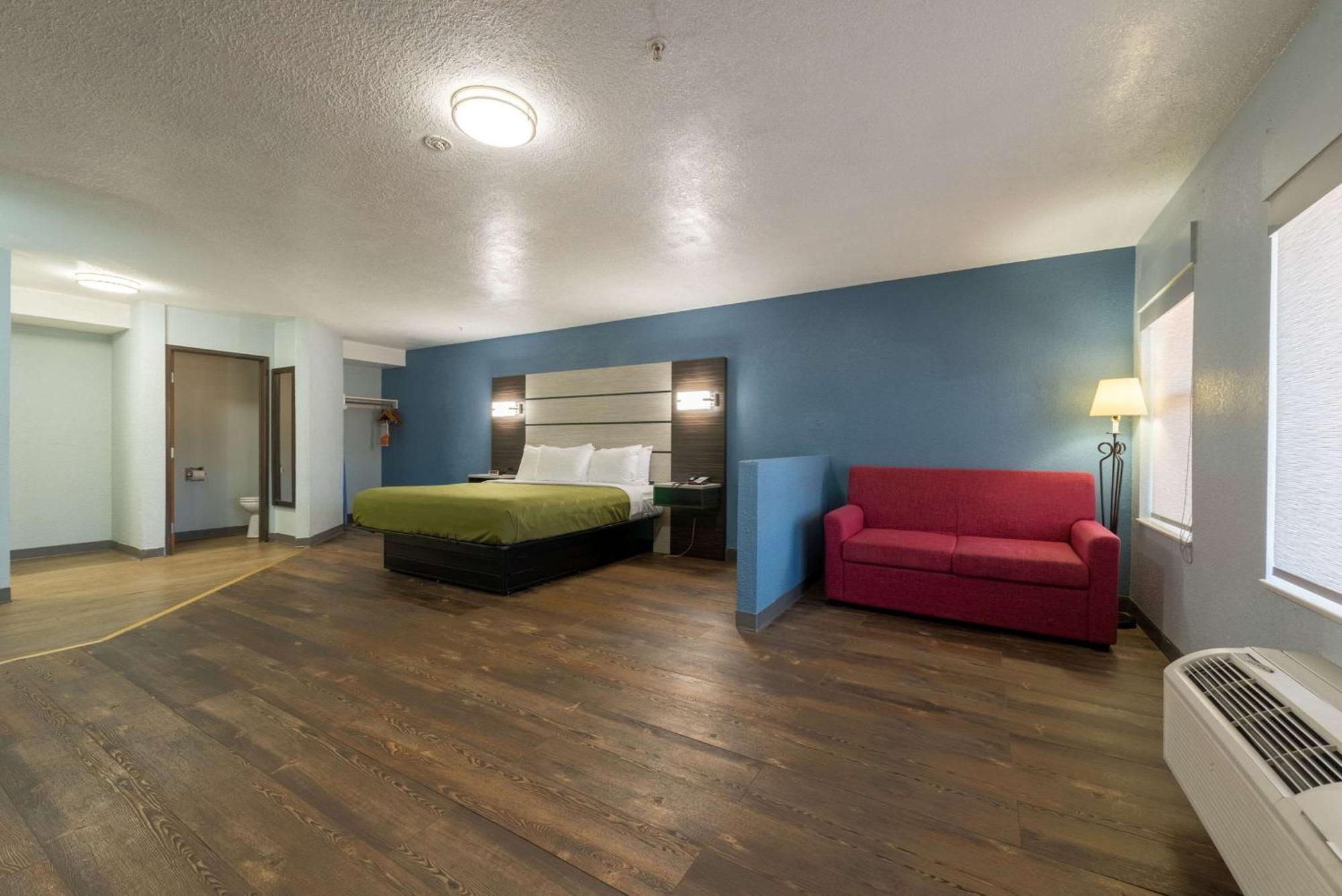 Quality Inn & Suites Manitou Springs At Pikes Peak Exterior photo