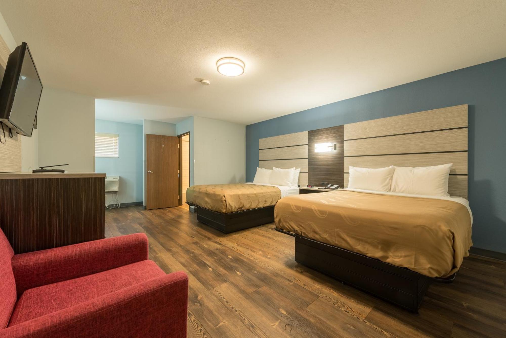 Quality Inn & Suites Manitou Springs At Pikes Peak Exterior photo
