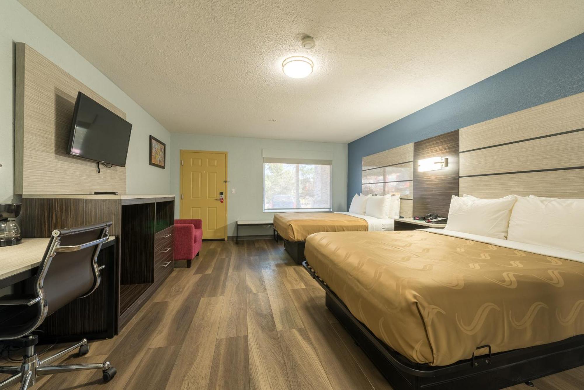 Quality Inn & Suites Manitou Springs At Pikes Peak Exterior photo